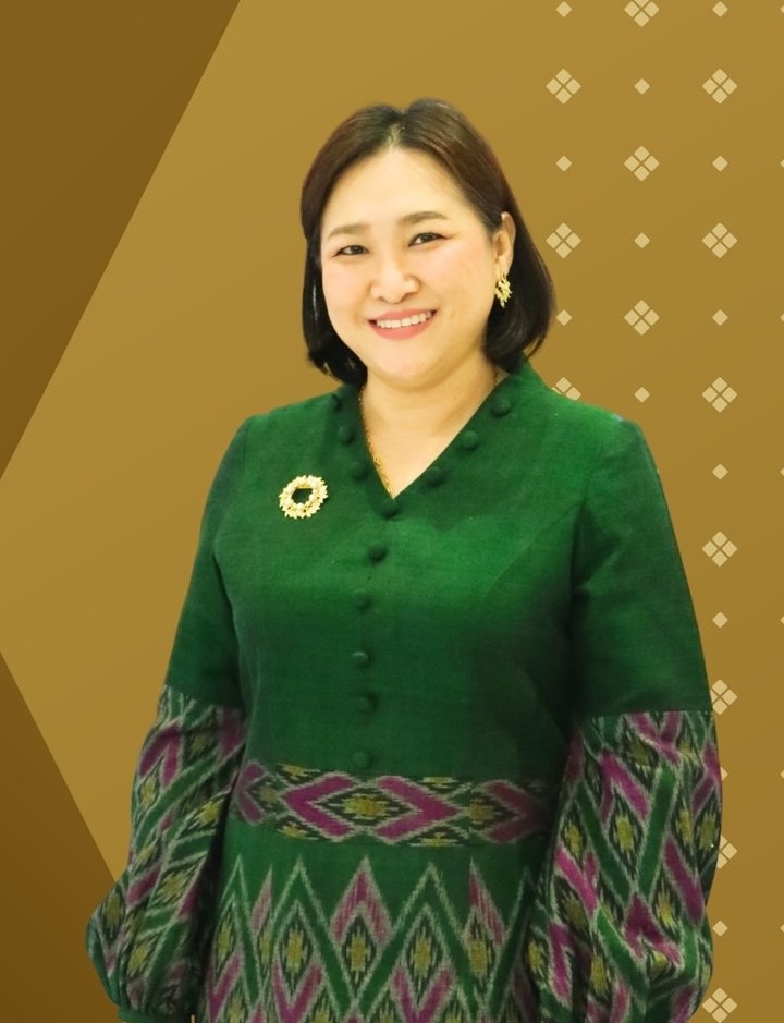 ผู้ช่วยศาสตราจารย์ เรขา อินทรกำแหง